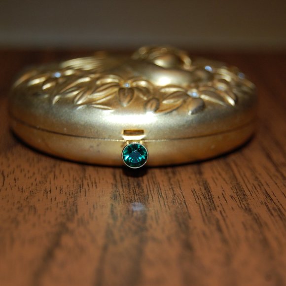 Vintage Estee Lauder May Compact - Picture 3 of 5